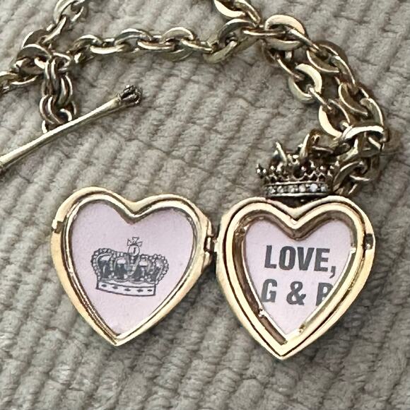 Y2K Juicy Couture Logo Heart Shaped Locket Gold Tone Necklace - Picture 3 of 4